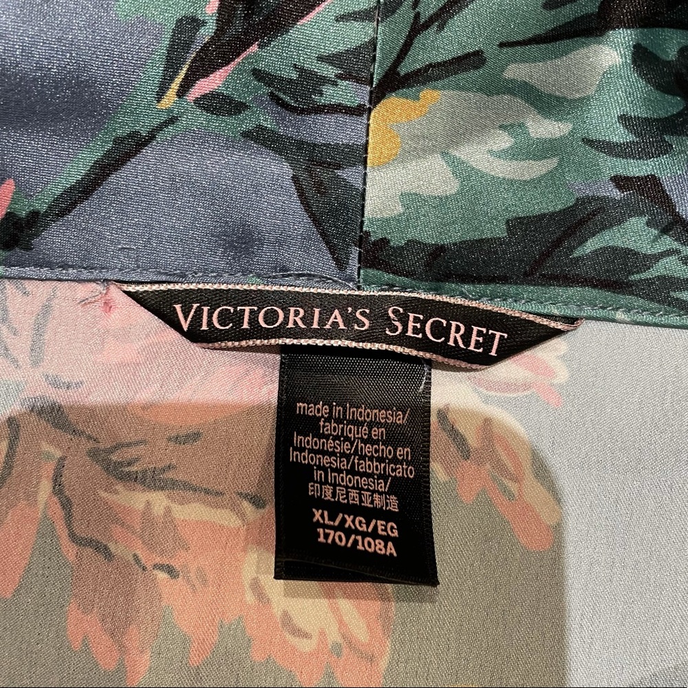VS Satin Pyjama Top - Picture 4 of 4